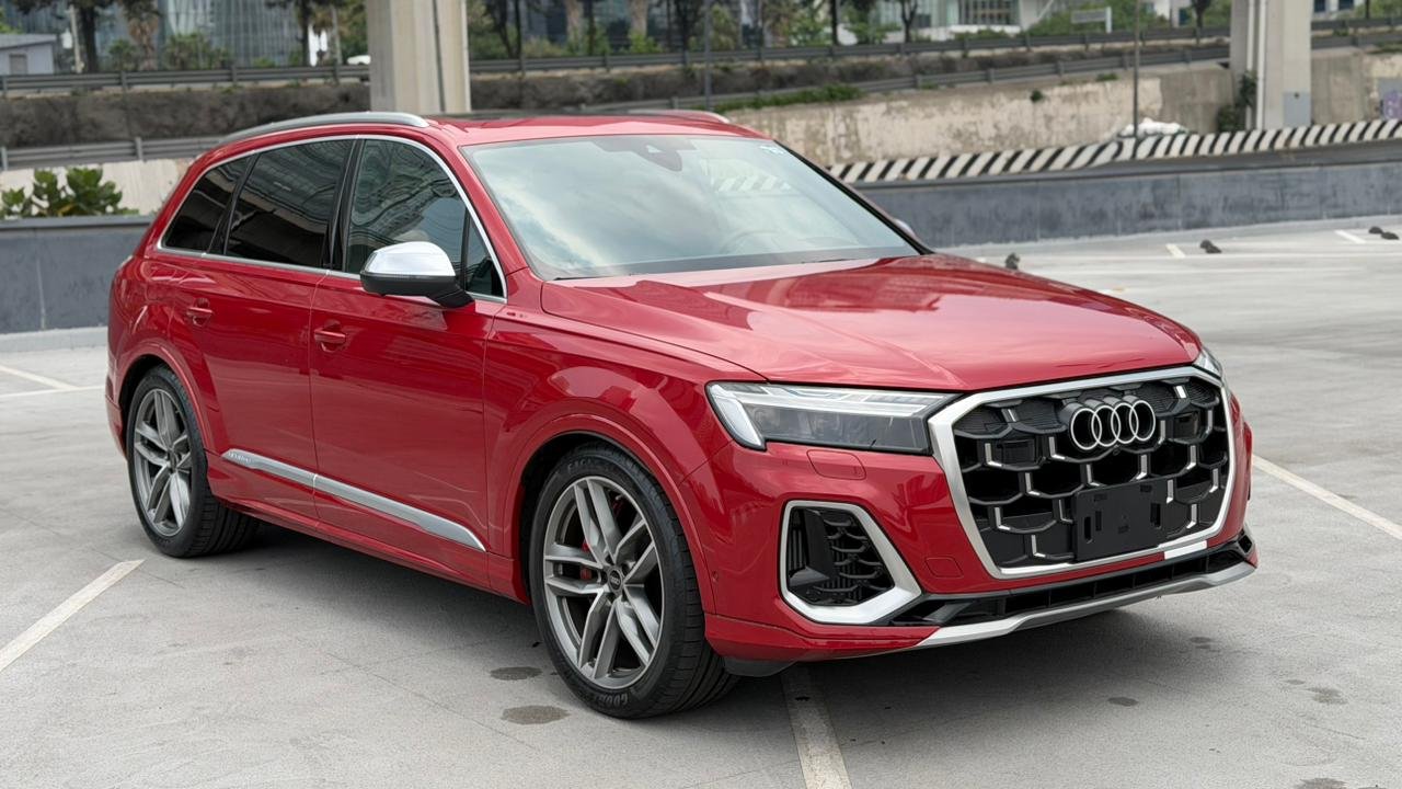 2025 Audi SQ7 SUV TFSI 373 kW tiptronic